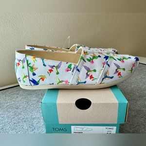 NWT Hummingbird Toms Alpargatas shoes size 6.5